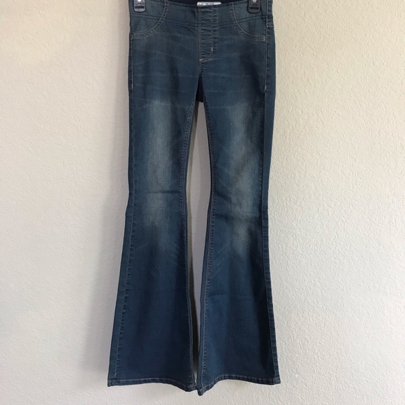 NWOT Free People Penny Pull On Flare Jeans - Picture 2 of 7